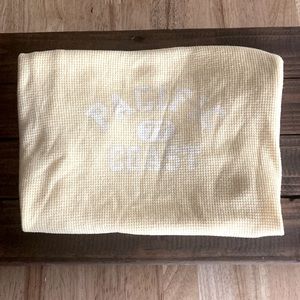 yellow “pacific coast” american eagle crop top